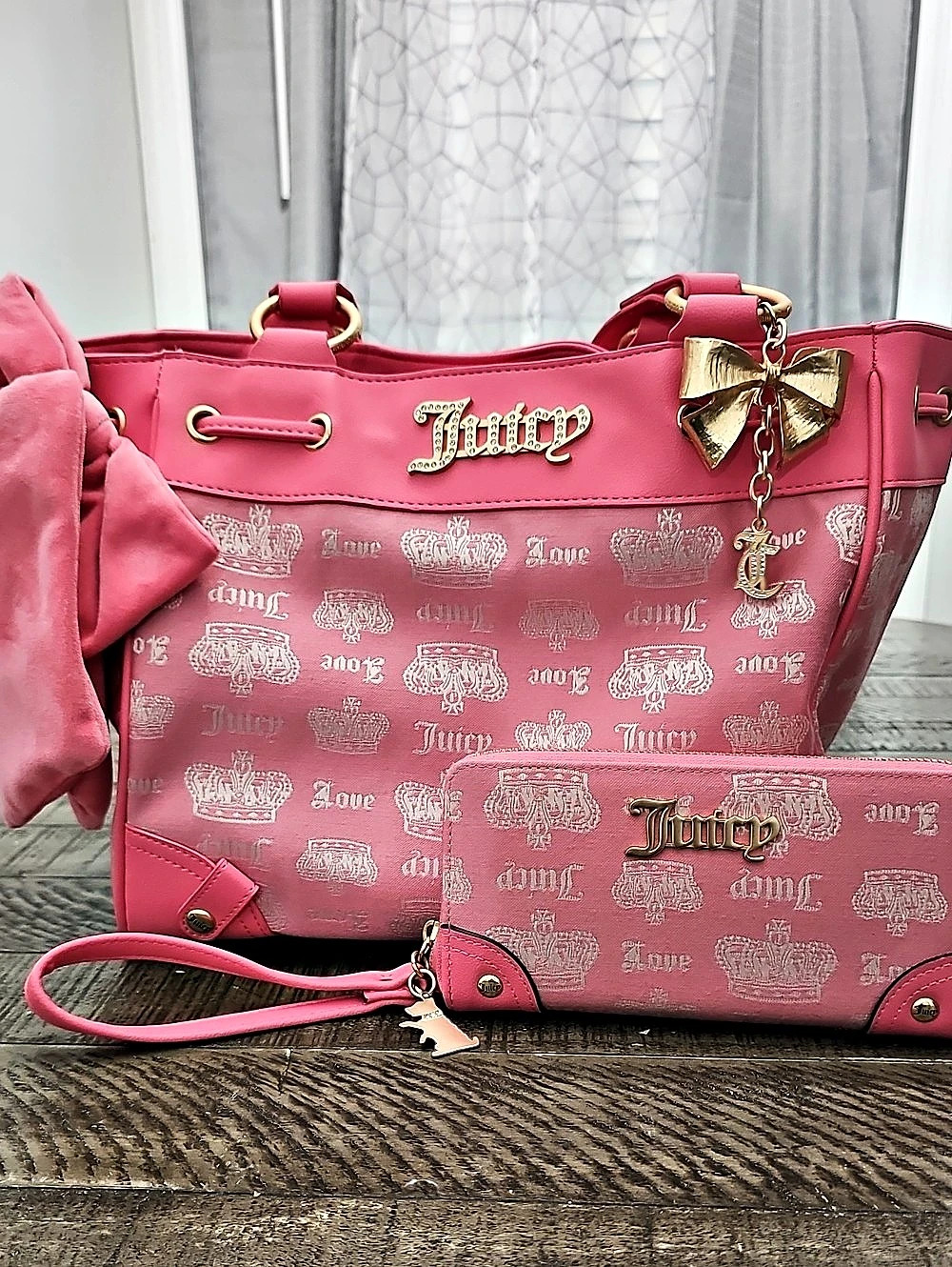 Juicy Couture Pink Logo Tote with Wristlet